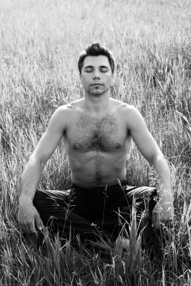 照片Maksim Derevjagin