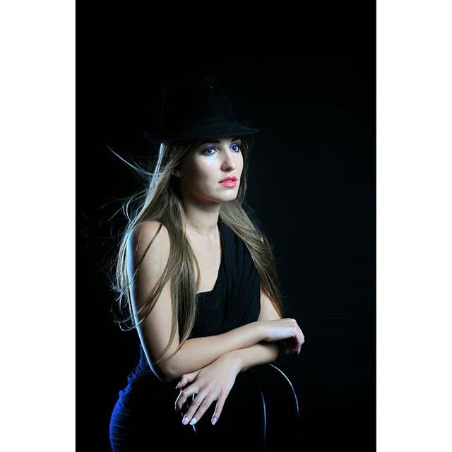 Lesya Popova's photo