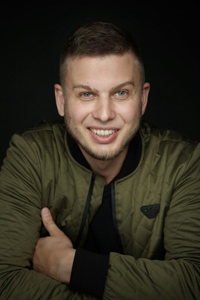 照片Artem Prohorov