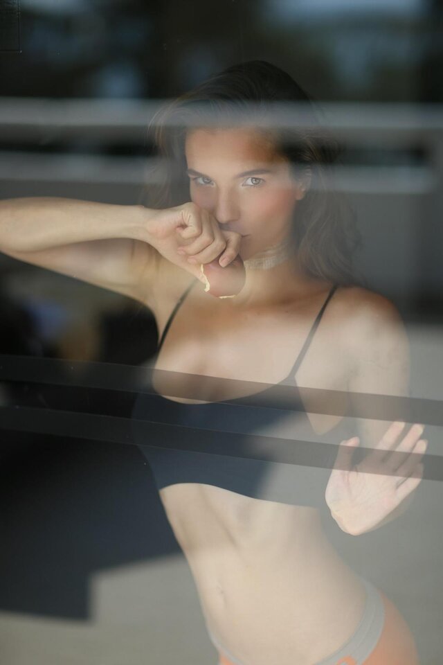 Foto Ayya Azanova