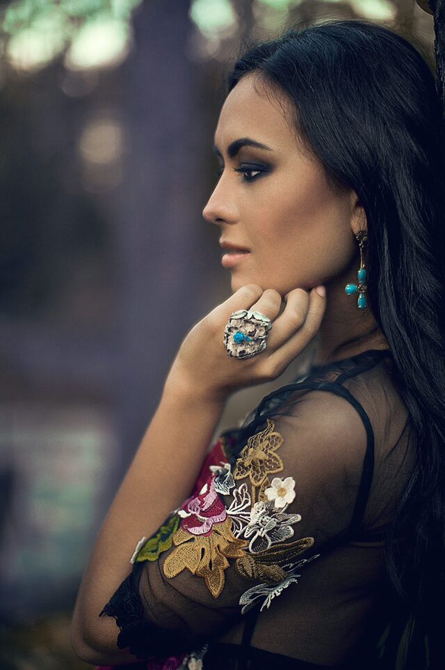 Wearing my favourite http://kolomagic.com/ jewellery