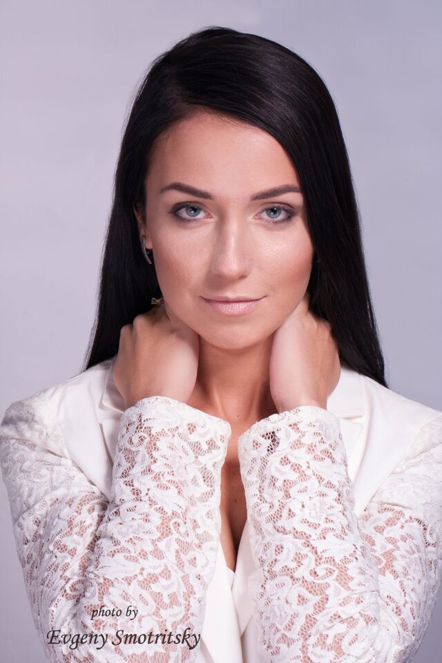 照片Yana Rudenko