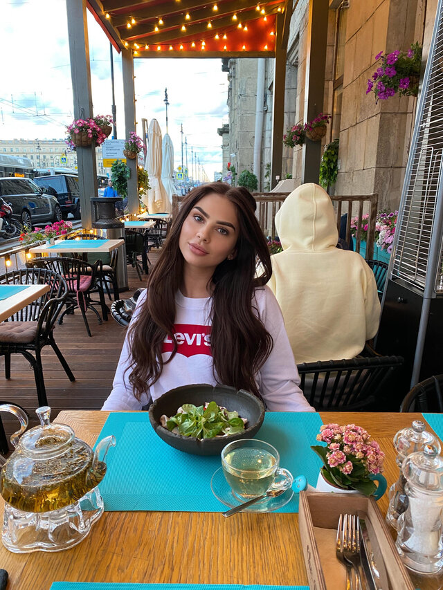 照片IRINA GRI