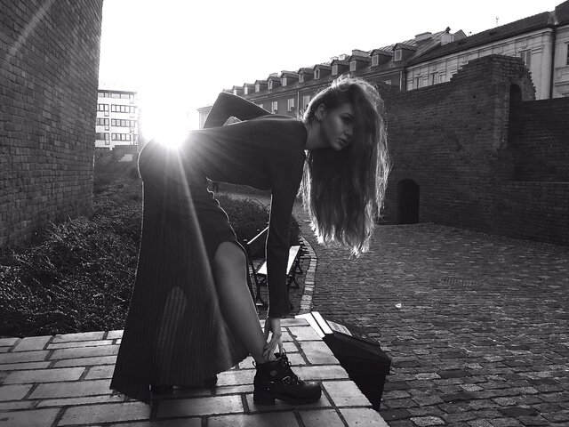 Black, White, Black-and-white, Snapshot, Monochrome photography, Monochrome, Sitting, Architecture