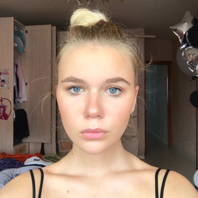 照片Arina Savchenko