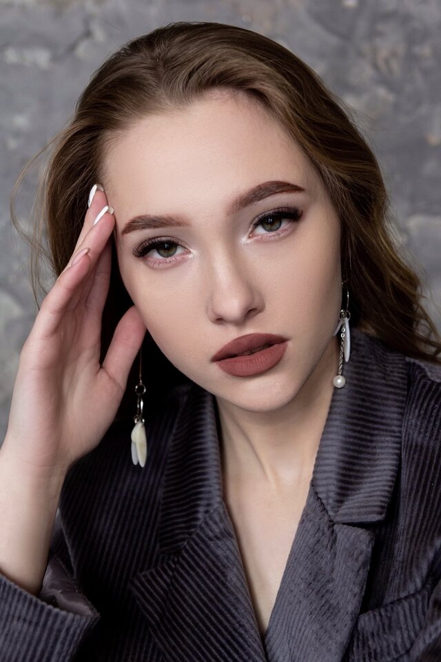 照片Diana Horanova