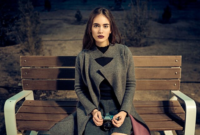 Sitting, Outerwear