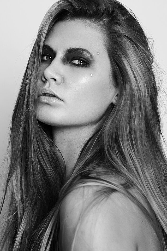 olesya minakovskaya's photo