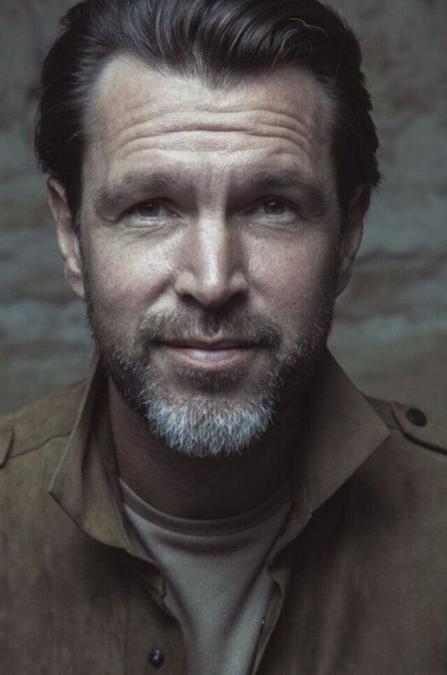 照片Yevgeny Sychov