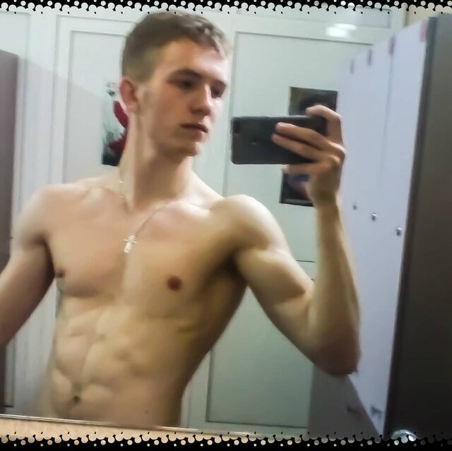 照片Maksim Simonenko