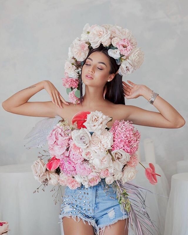 Kristina Romanova's photo
