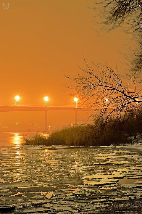 Город