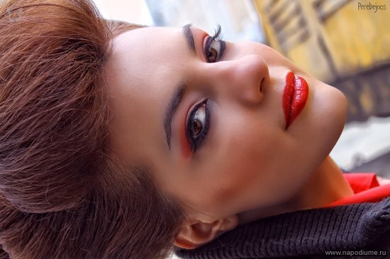Make up: Елена Грох
Фото: Антон Перебейнос