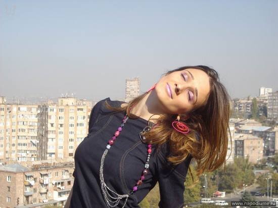 Sati Oganaan's photo