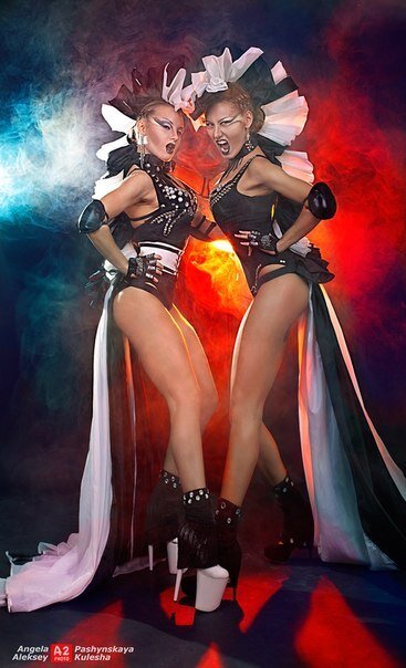 LED Show "BioKukly" - LED, Freak, topless , Pj