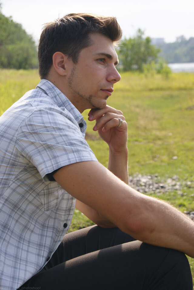 照片Maksim Derevjagin