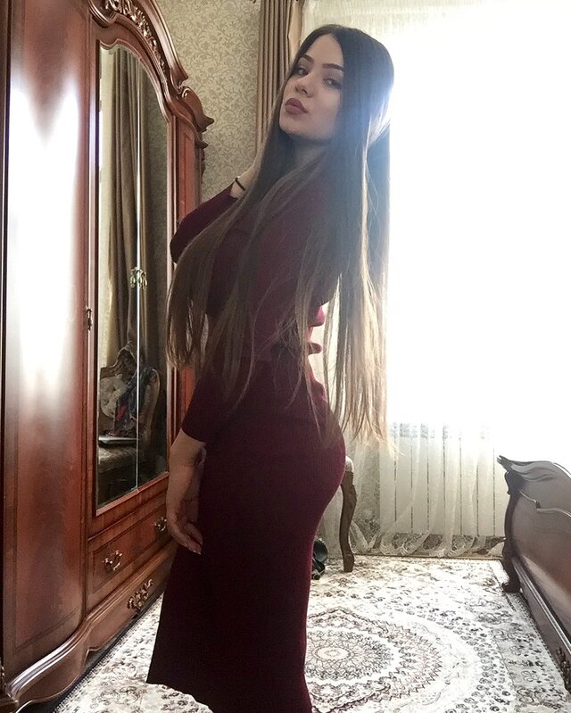 照片Firuza Asadi-Sarif