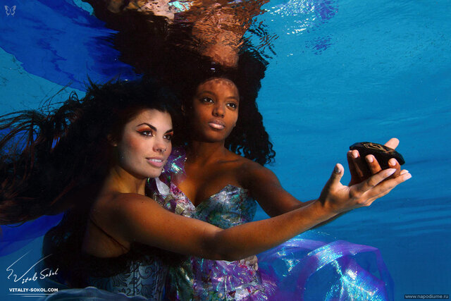 Underwater Dance. Night.