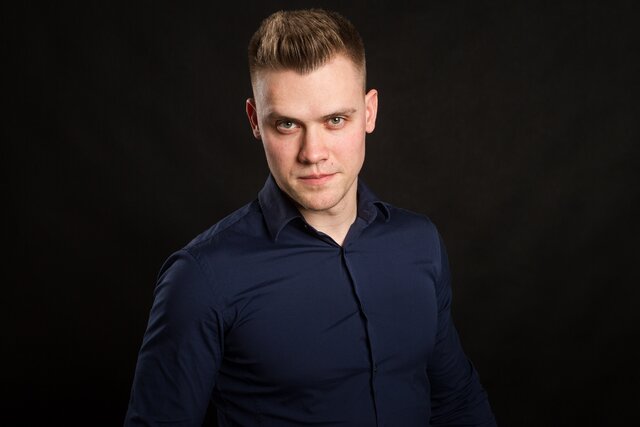 照片Vladimir Bezzub