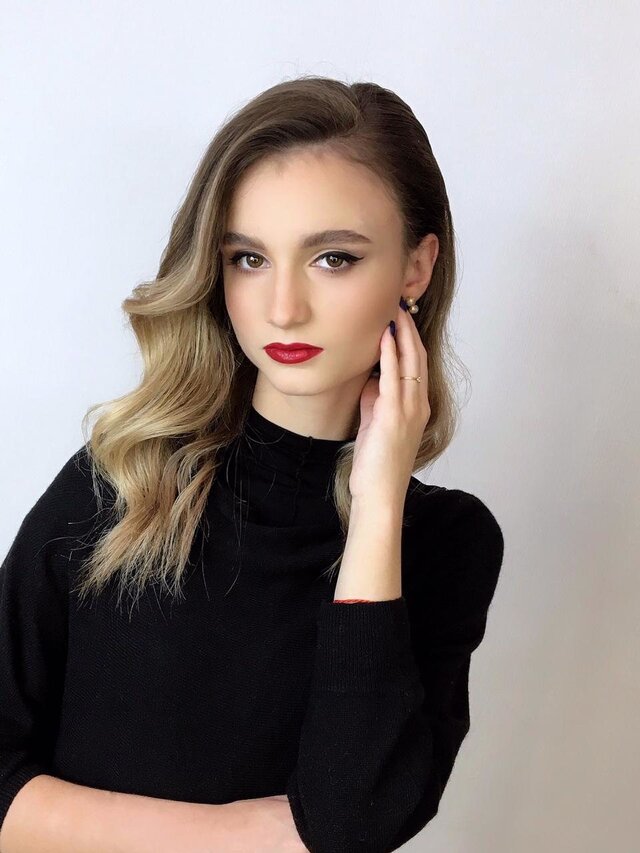 Ulia Dvulucanskaa's photo