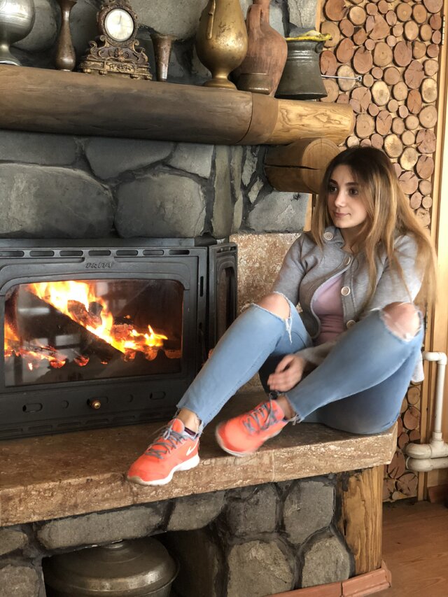 照片Emina Kurayeva