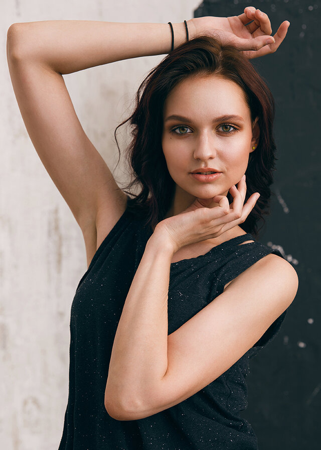 照片Nadezda Mastic