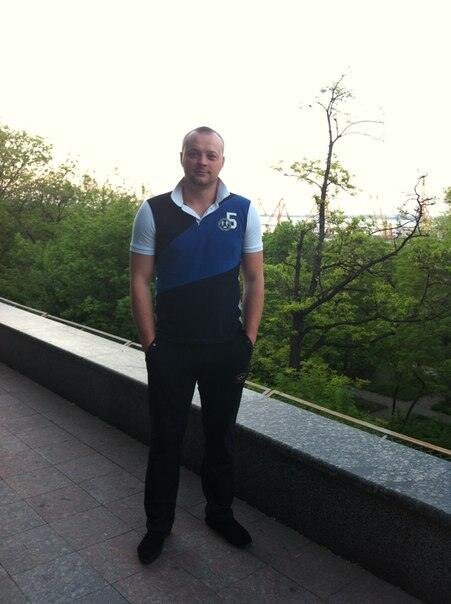 Viktor Shapovalov's photo
