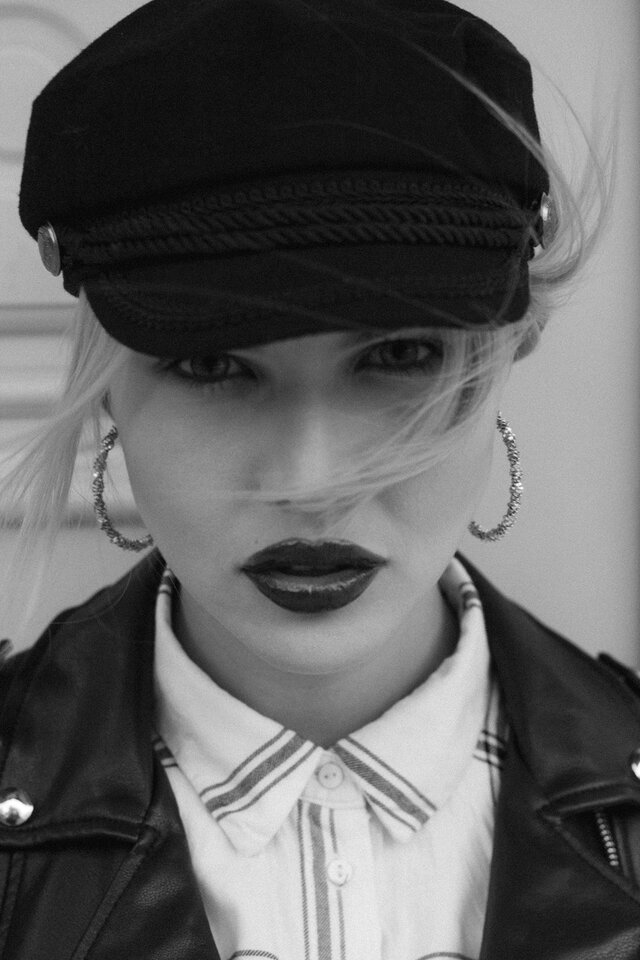 Face, Eyebrow, Lip, Chin, Forehead, Headgear, Black-and-white, Mouth, Hat
