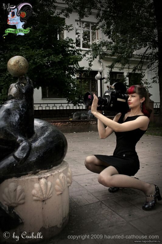 Photographer: Crubelle
Для haunted-cathouse.com