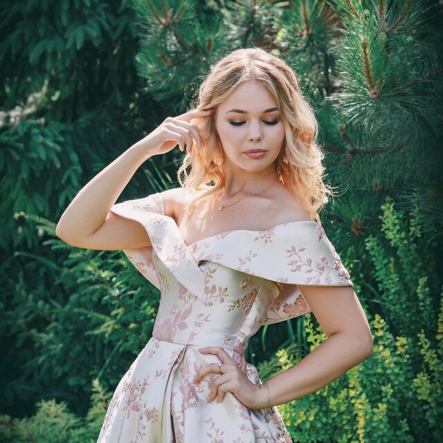 照片Valeria Volkova
