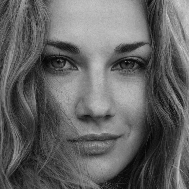 Face, Eyebrow, Lip, Hairstyle, Blond, Beauty, Chin