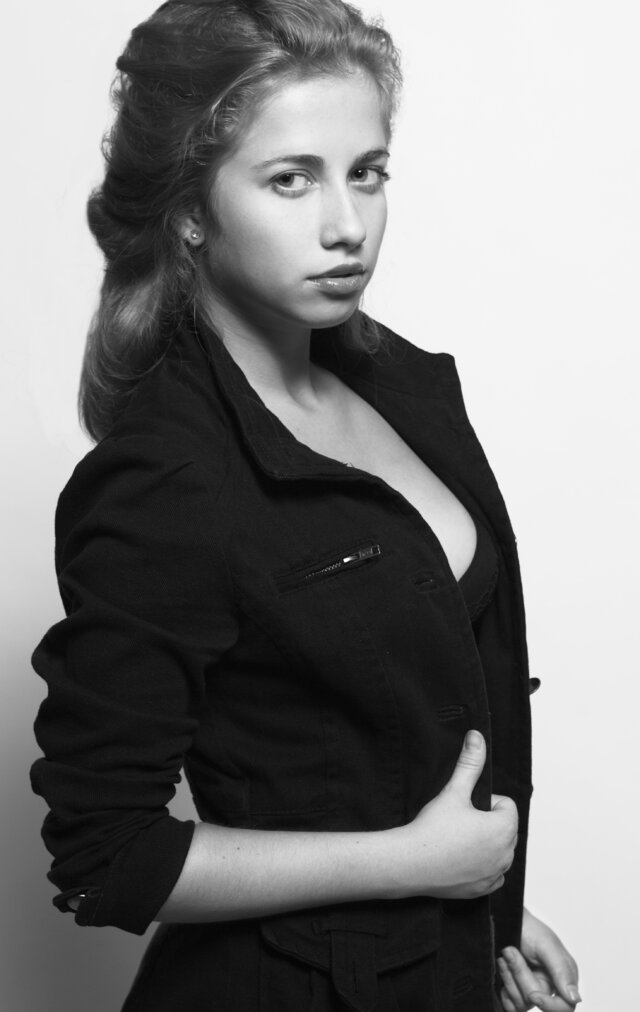 Anna Men'shikova's photo