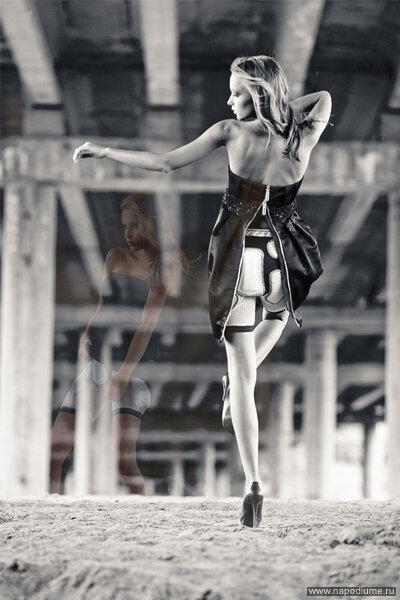 Andrey Sarymsakov Idea: Andrey Sarymsakov (http://sarymsakov.com/) Photogtapher: Andrey Sarymsakov. Assistants: Ivan Liubenko, Sergey Serdyukov  Style: Maria Kolotygina, Yulia Denysenko Make-up: Елена Яблонская