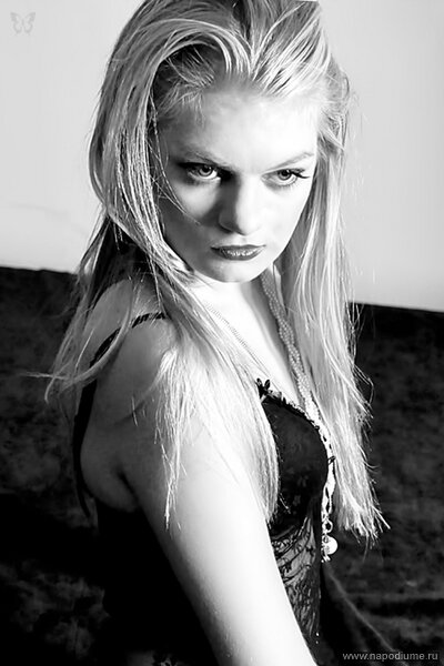Elena Lara's photo