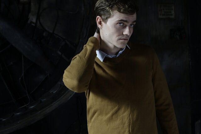 照片Anton Necaev