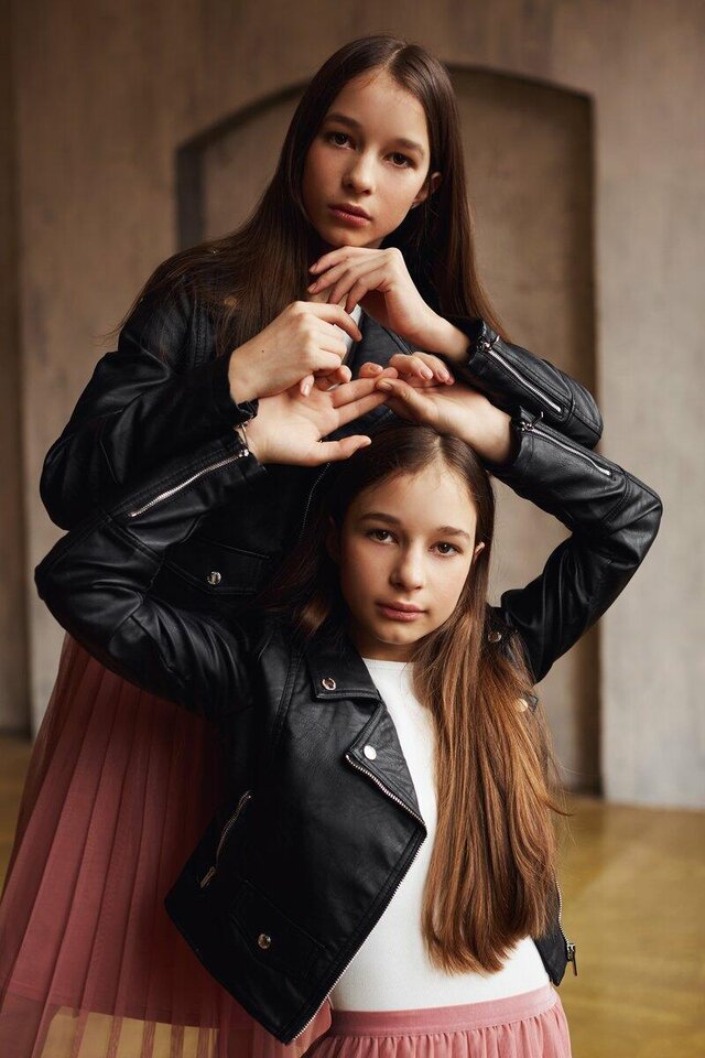 Фото Karina&Diana Alesich