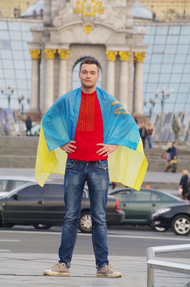 Vladislav Larochkin's photo