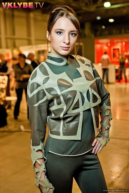Дизайнер: Veronika Niko