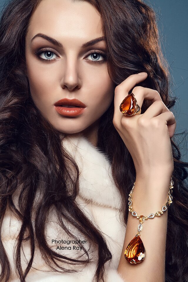 Alena Ray's photo