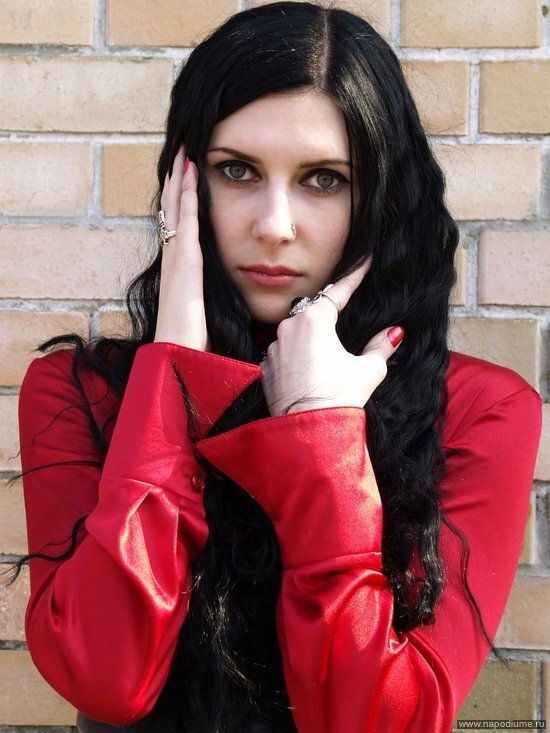 Foto By Alex Irland