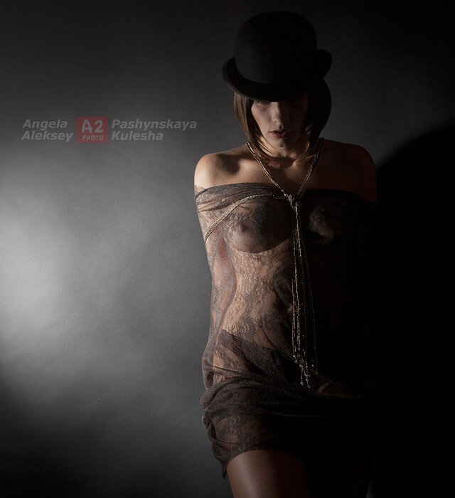 девушка ню шляпа платье Girl Nude Hat Dress