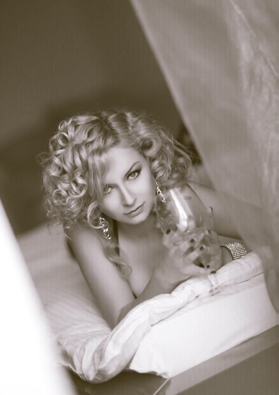 Elvira's photo