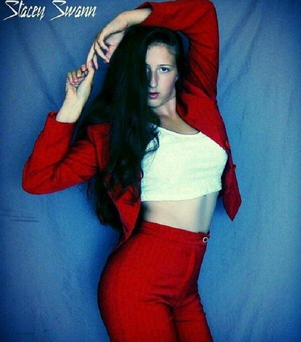 Фото Stacey Swann