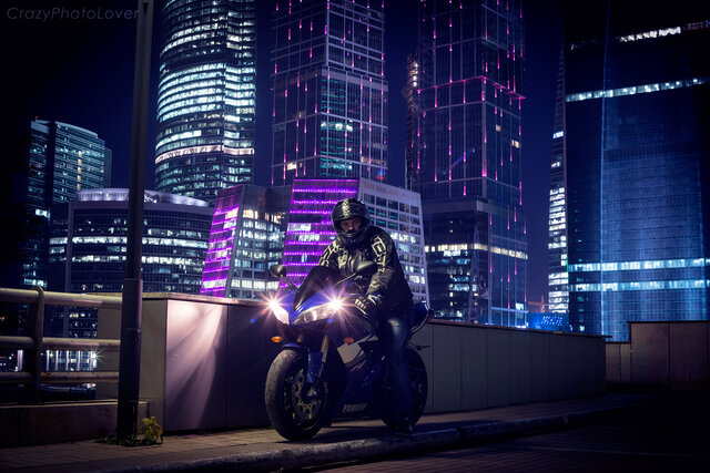 R1 Night Moscow