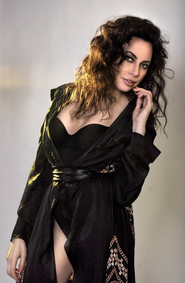 照片Elena Lamur