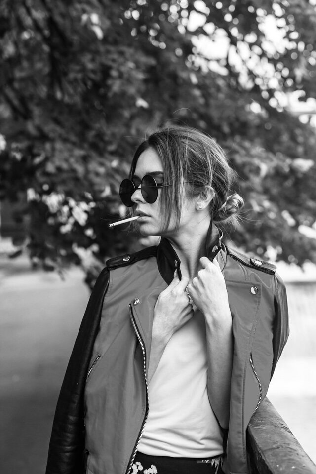 Eyewear, White, Black, Black-and-white, Sunglasses, Beauty, Monochrome photography, Monochrome, Cool
