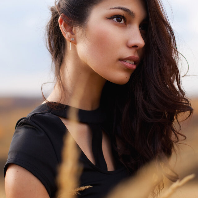 Face, Hairstyle, Chin, Beauty, Eyebrow, Shoulder, Brown hair, Black hair