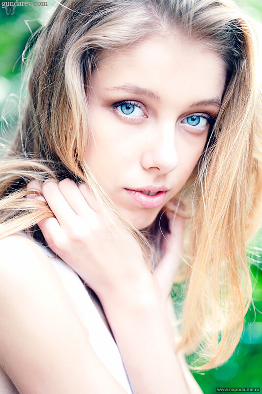 model: Варя Герасимова http://vkontakte.ru/id4036475
photographer: Evgeniy Gundarev
