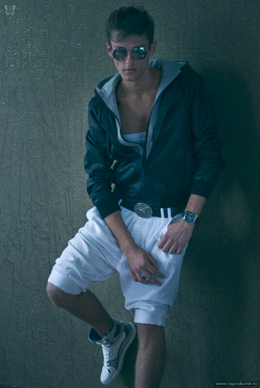 Make-up, hair-style: Sandros Kazanovskiy
Стиль: Ева Ленски
Фотограф: Александр Анненков