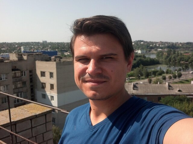 照片Michael Koliesnichenko